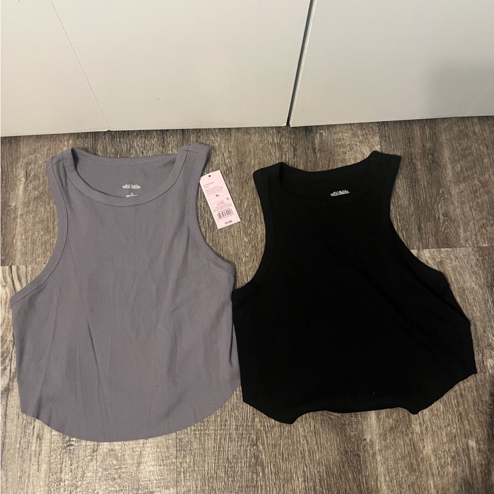 Set of 2 Ribbed Tank Tops - Black & Gray